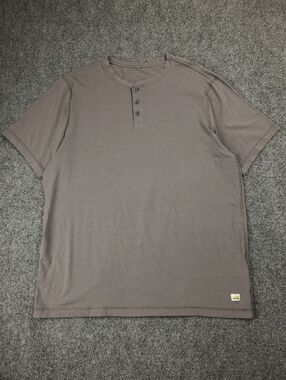 Vuori Ever Henley T Shirt Mens Large Short Sleeve Button Collar Tee Gray Casual